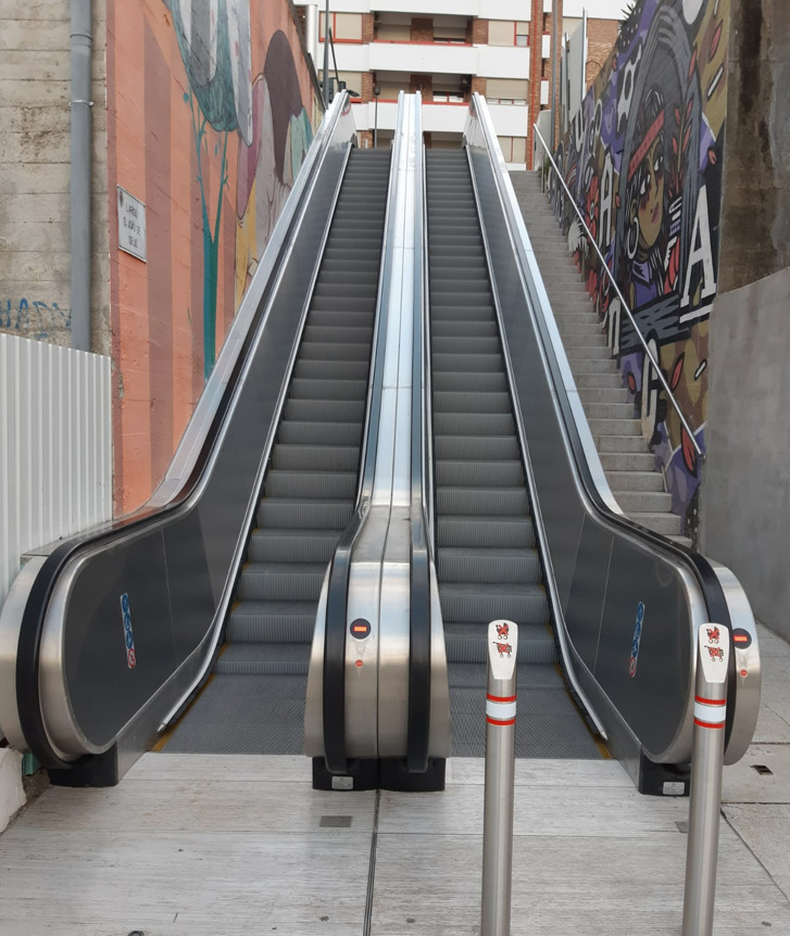 Tapetes/ Escadas Rolantes